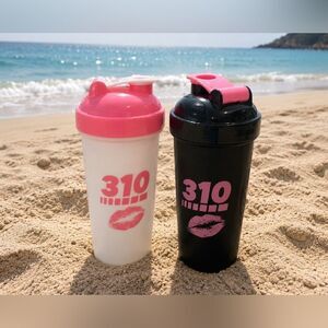 (2) 310 Shaker Cups with Lids Neon Hot Pink White & Black With Lip Kiss Print